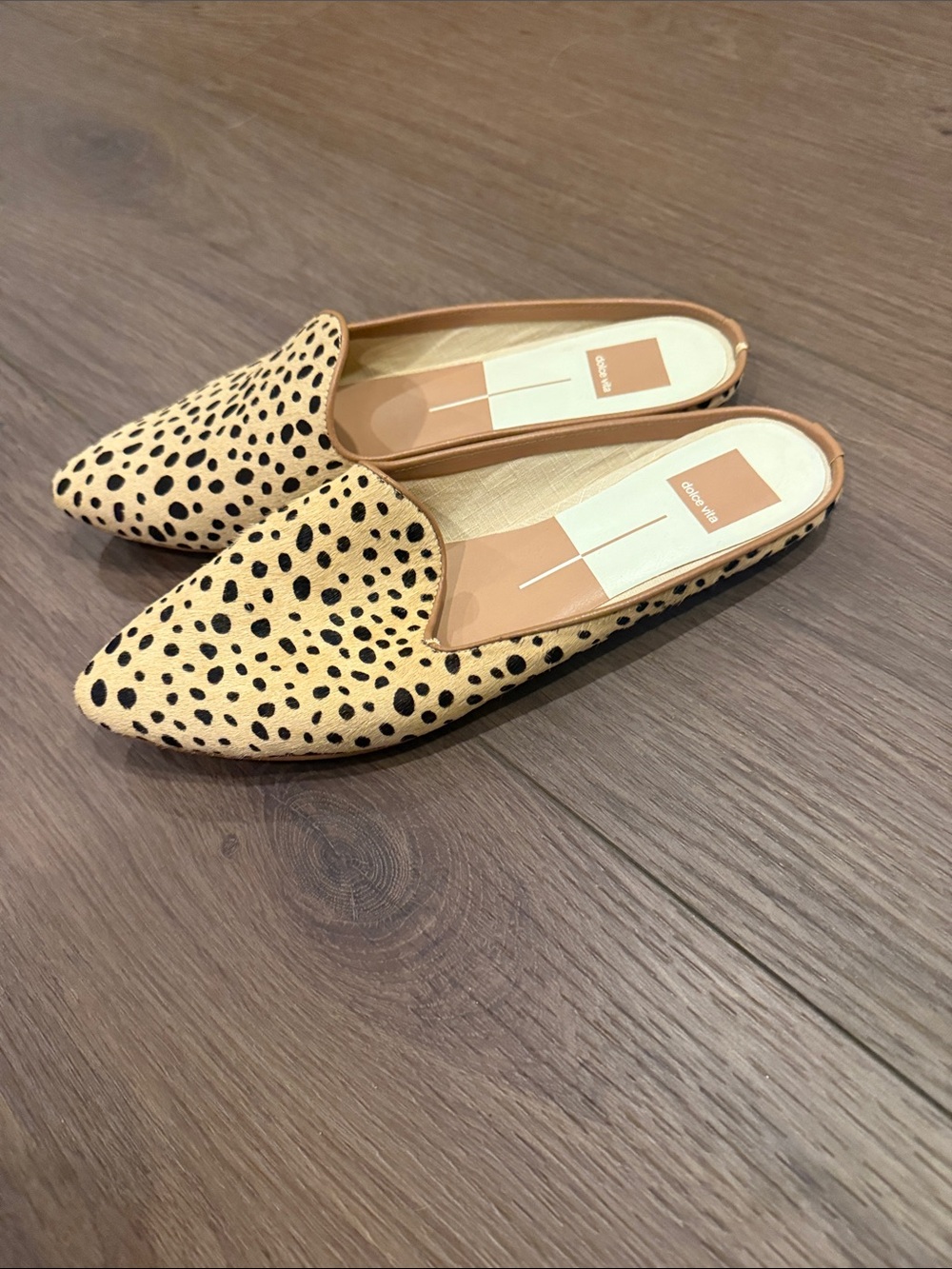 Dolce Vita Tan with Black Spotted Pointed Mules - Picture 5 of 8